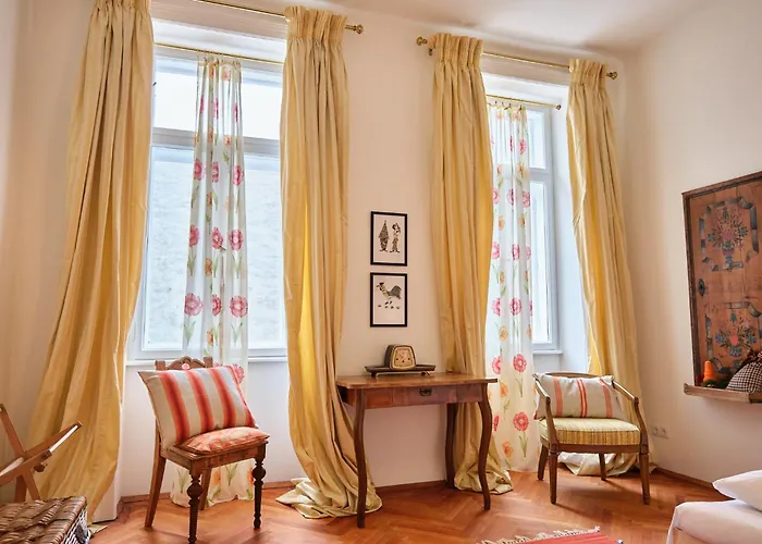 Апартаменты Slow Living I Schoenbrunn Und Park Naehe I Penzing Bahnhof Вена