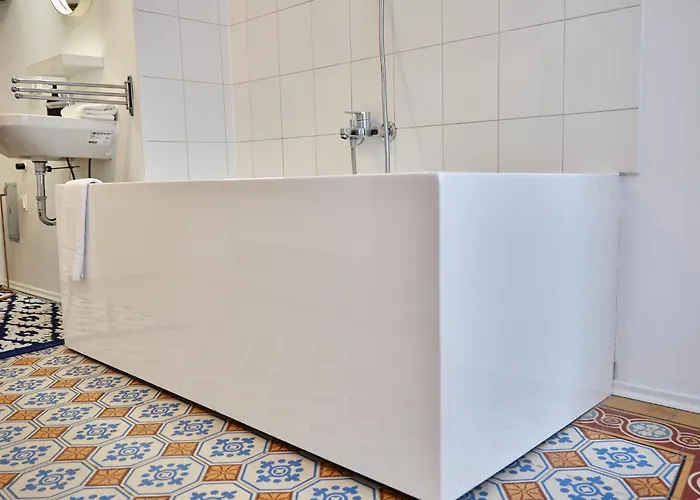 Slow Living I Schoenbrunn Und Park Naehe I Penzing Bahnhof Вена
