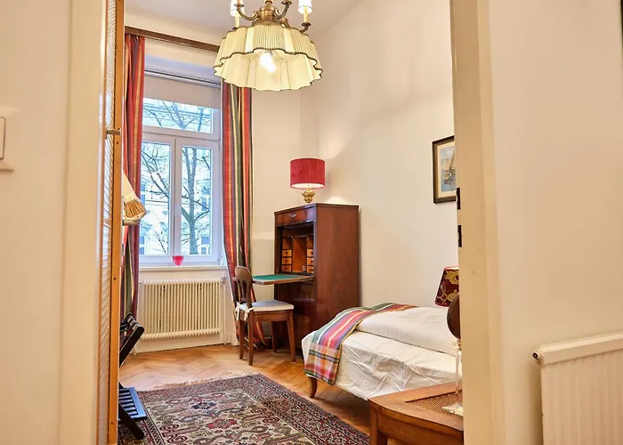 Slow Living I Schoenbrunn Und Park Naehe I Penzing Bahnhof Апартаменты